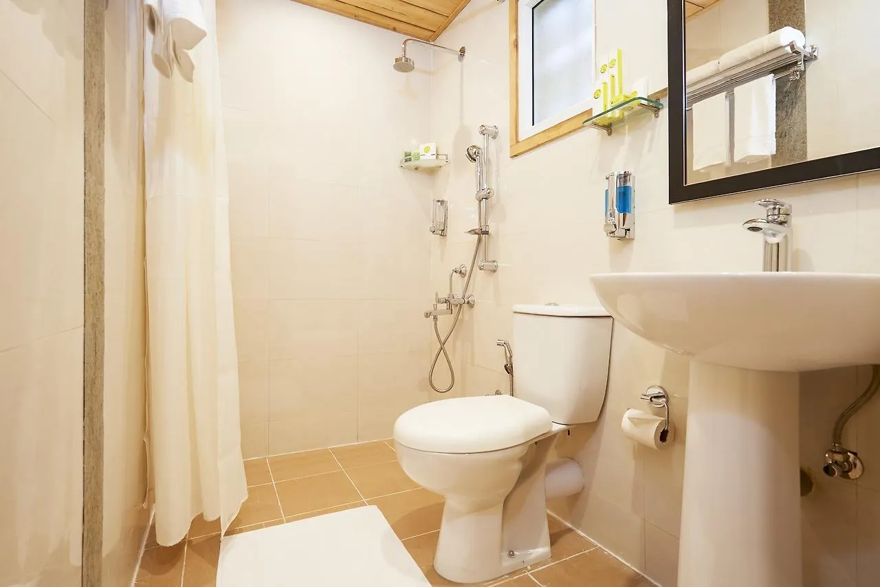 Sterling Anaikatti Hotel Varagampadi 4*,